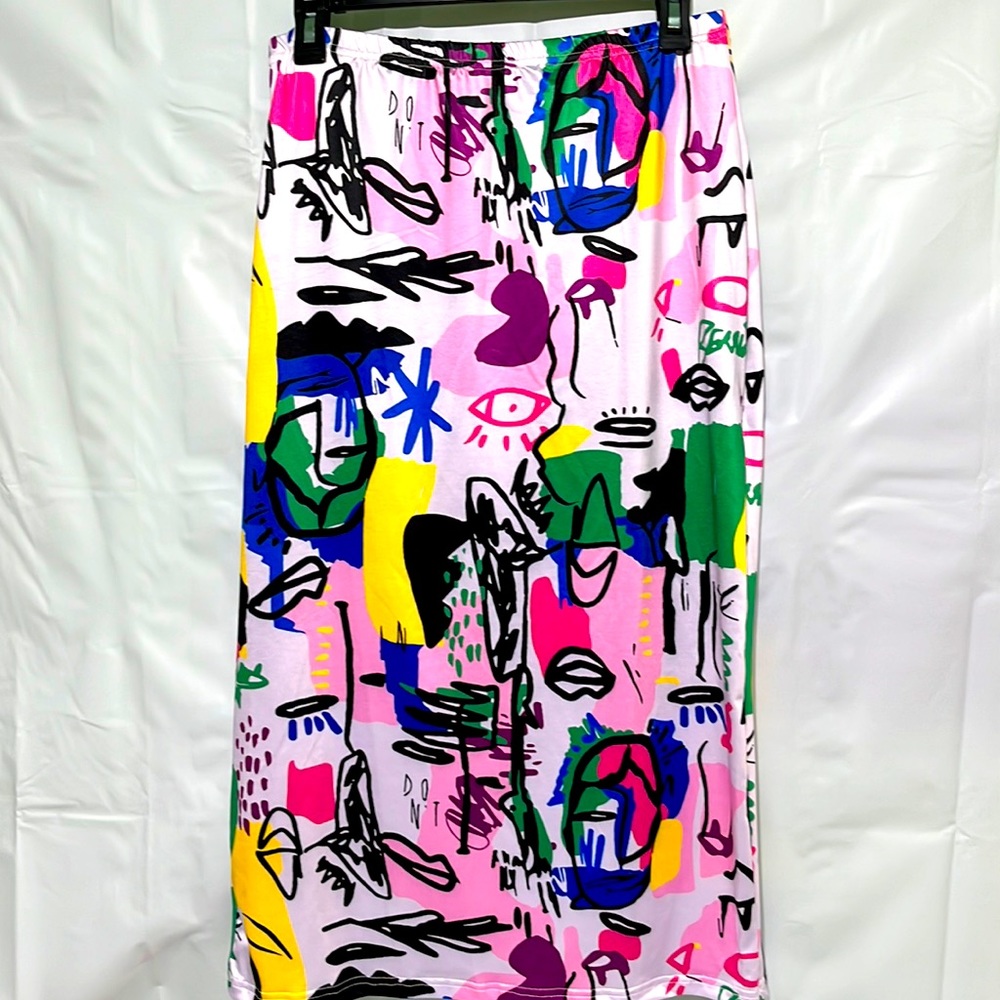 Mid Calf skirt size Large. Shein Sxy brand. Very colorful